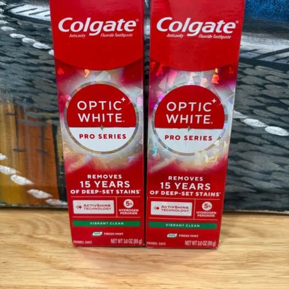 2 Colgate Optic White Pro Series Whitening Toothpastes 3 oz